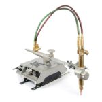 VICTOR VC-200 RACOON PUG CUTTING MACHINE