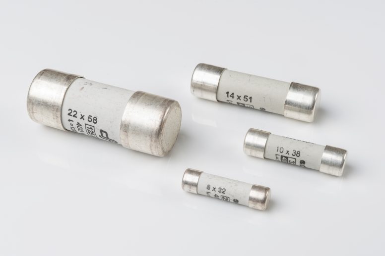 Lawson 400/500/690 Volt Cylindrical Fuse-links to IEC 60269 2 IEC 60269 3 – Type LFN
