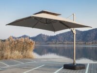 Polyester fabric water-resistant beach umbrella in aluminium frame Powder coated with water base, 150kgs