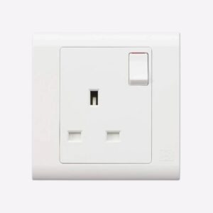 13A 1G S/SOCKET ESSENTIALS WHITE - MK