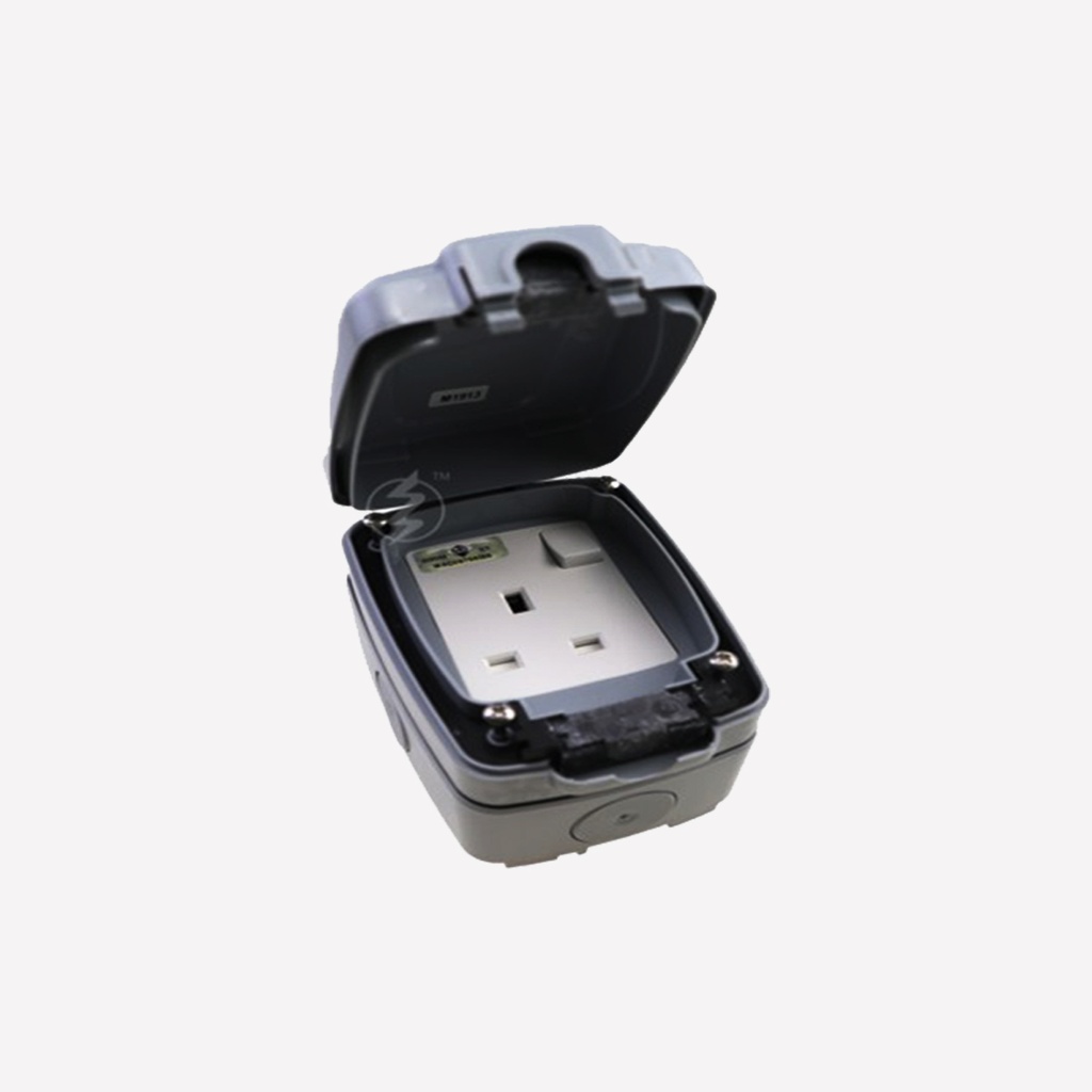 13A 1G SWITCH SOCKET GREY W/P IP66 - MK