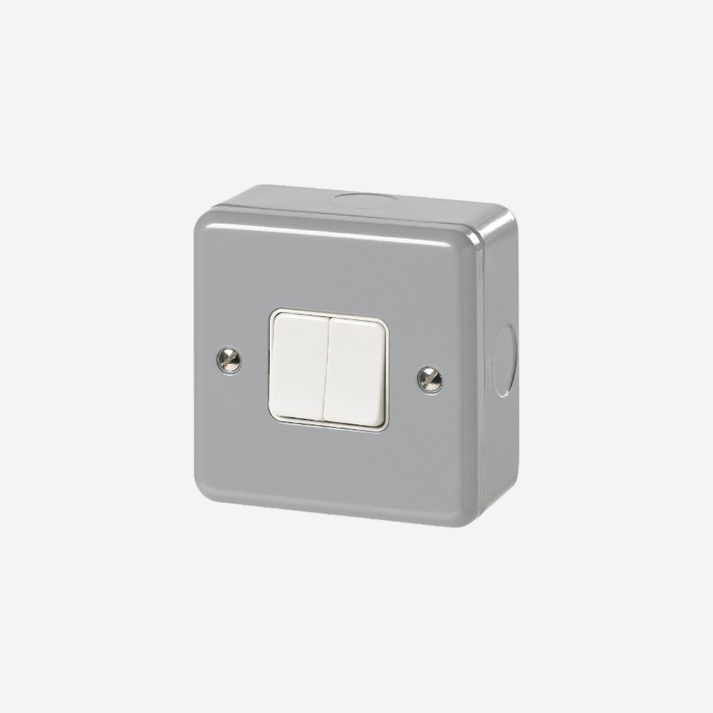 10A 2G 2WAY SWITCH METAL CLAD - MK