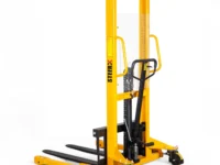 STEERX Manual Straddle Leg Hand Stacker <br> <br>Model: SMHS 15 – 2000A<br>Capacity – 1500 Kg