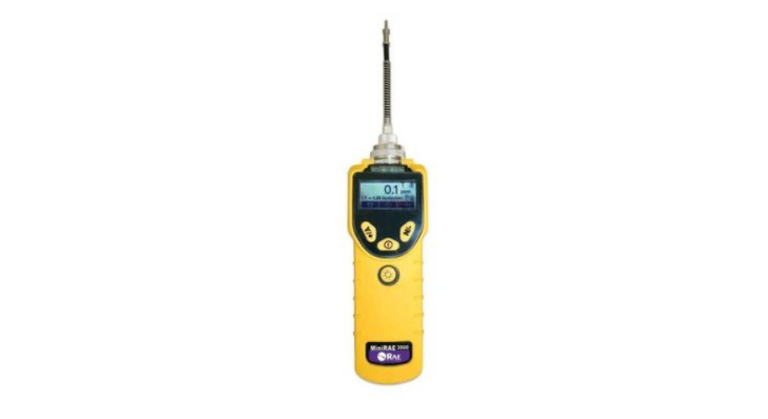 RAE Systems MiniRAE 3000+ Portable Handheld VOC Monitor - 10.6 eV Lamp, Li-Ion / Universal Charger - 059-B110-000