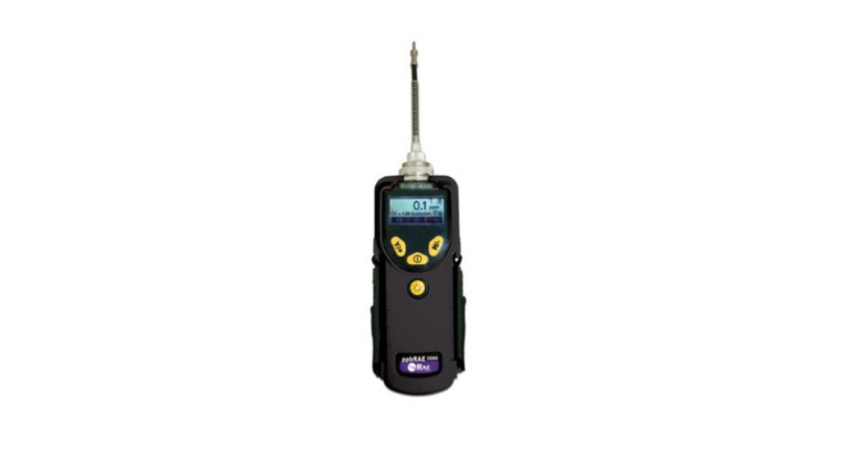 RAE Systems ppbRAE 3000 Portable Handheld VOC Monitor - 10.6 eV Lamp, Li-Ion / Universal Charger - 059-C110-000